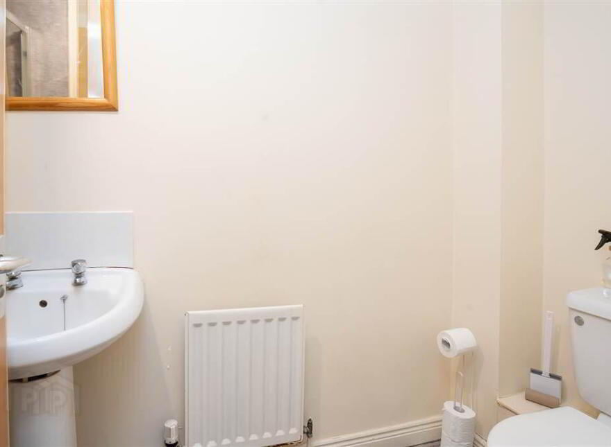 3 Bedroom Apartment, 46b Agincourt Avenue, Queens Quarter, Belfast, BT7 1QU