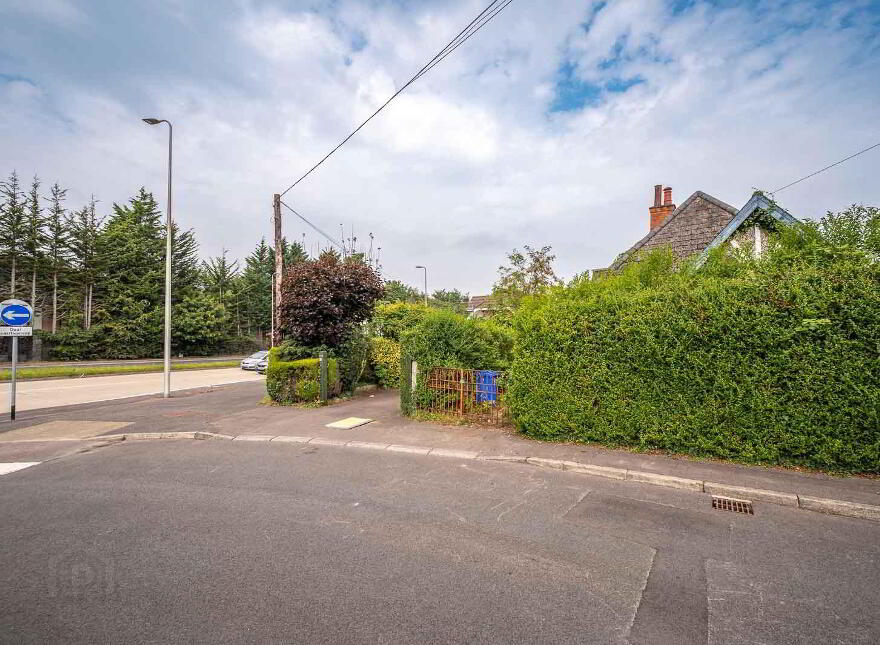 17 Hawthornden Gardens, Belfast, BT4 2HF