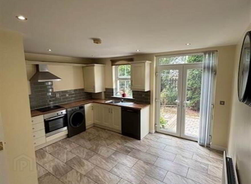11 Barnfield Manor, Derriaghy, Lisburn, BT28 3ZJ