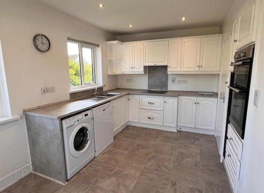 34 Lestannon Avenue, Whitehead, Carrickfergus, BT38 9NN