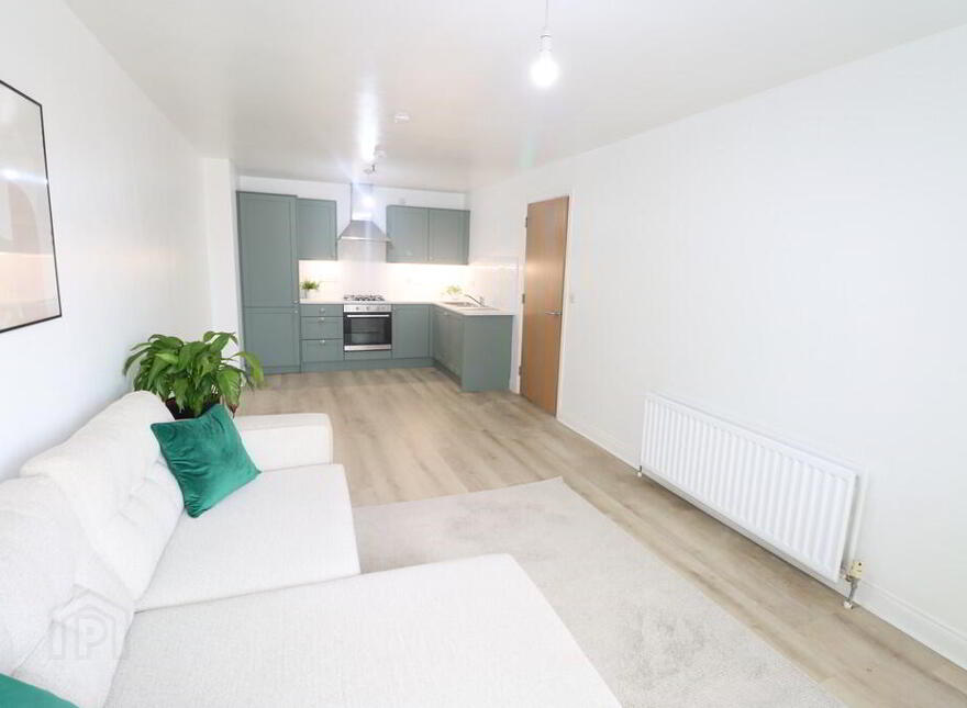 Apt 31, 9 Brown Square, Belfast, BT13 2BW