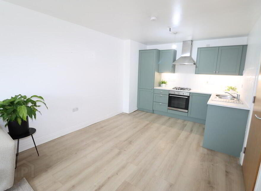 Apt 31, 9 Brown Square, Belfast, BT13 2BW