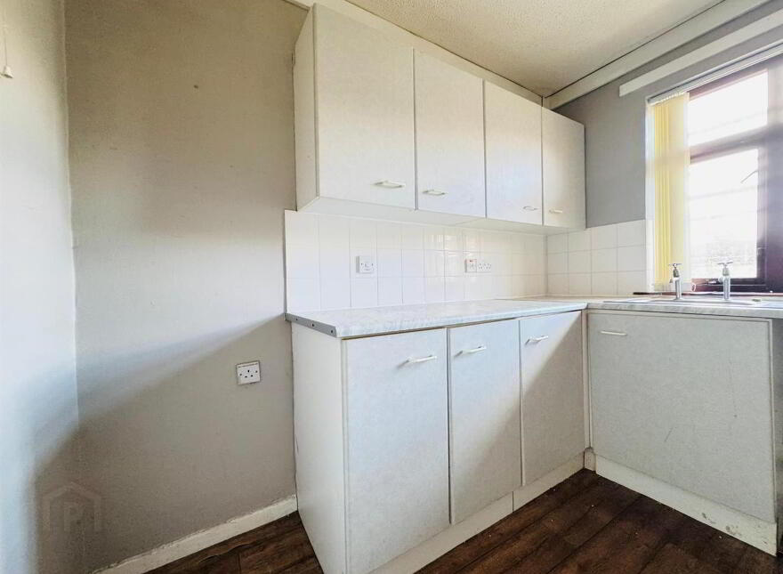 3e Green End, Rathcoole, Newtownabbey, BT37 9NQ