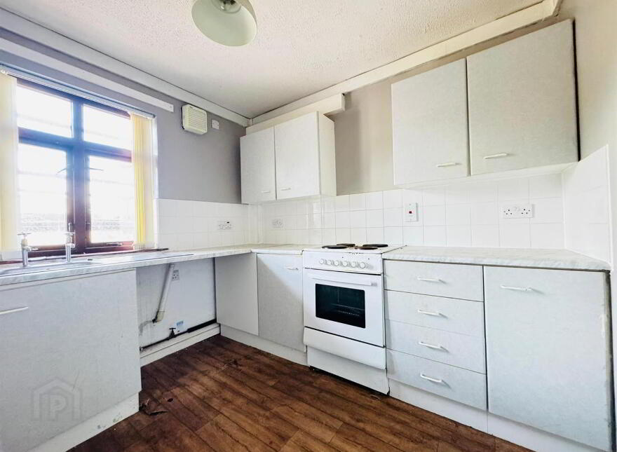 3e Green End, Rathcoole, Newtownabbey, BT37 9NQ