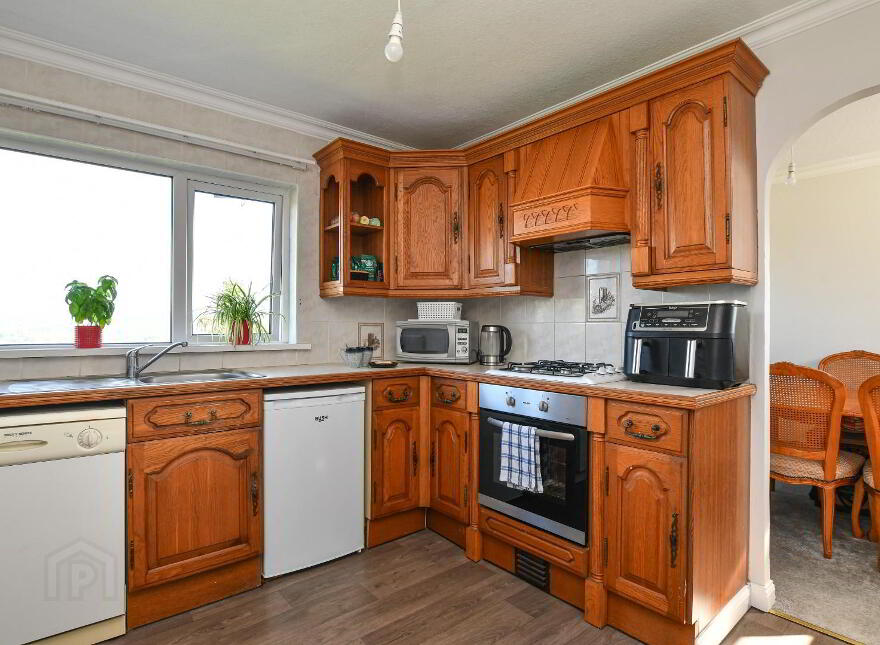 72 Leven Drive, Belfast, BT5 7ED