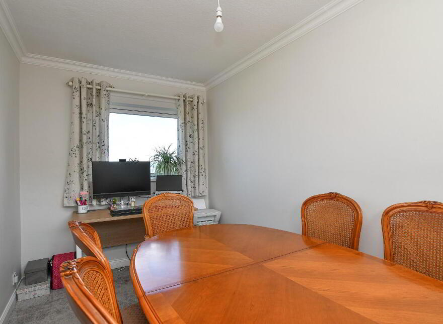 72 Leven Drive, Belfast, BT5 7ED