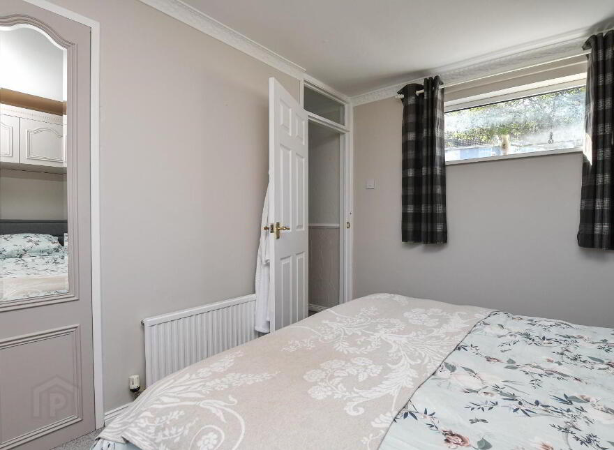 72 Leven Drive, Belfast, BT5 7ED