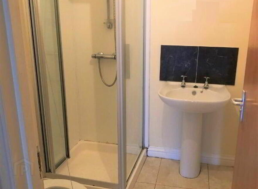 61a Rugby Avenue, Belfast, BT7 1RD
