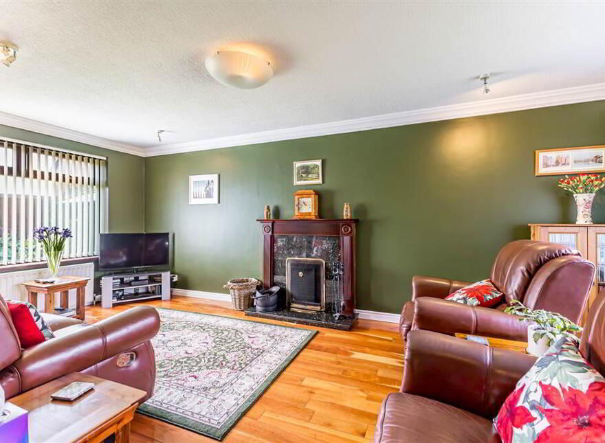 61 Kirkwoods Park, Lisburn, BT28 3RR