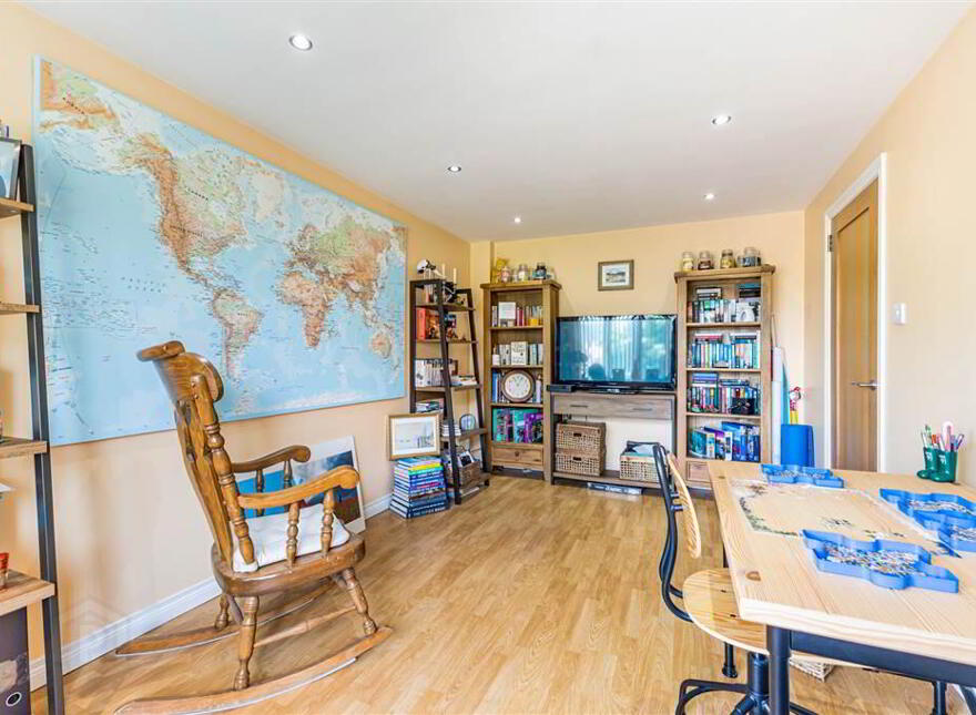 61 Kirkwoods Park, Lisburn, BT28 3RR