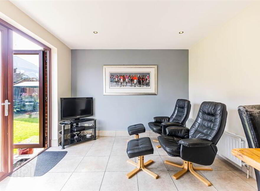 61 Kirkwoods Park, Lisburn, BT28 3RR