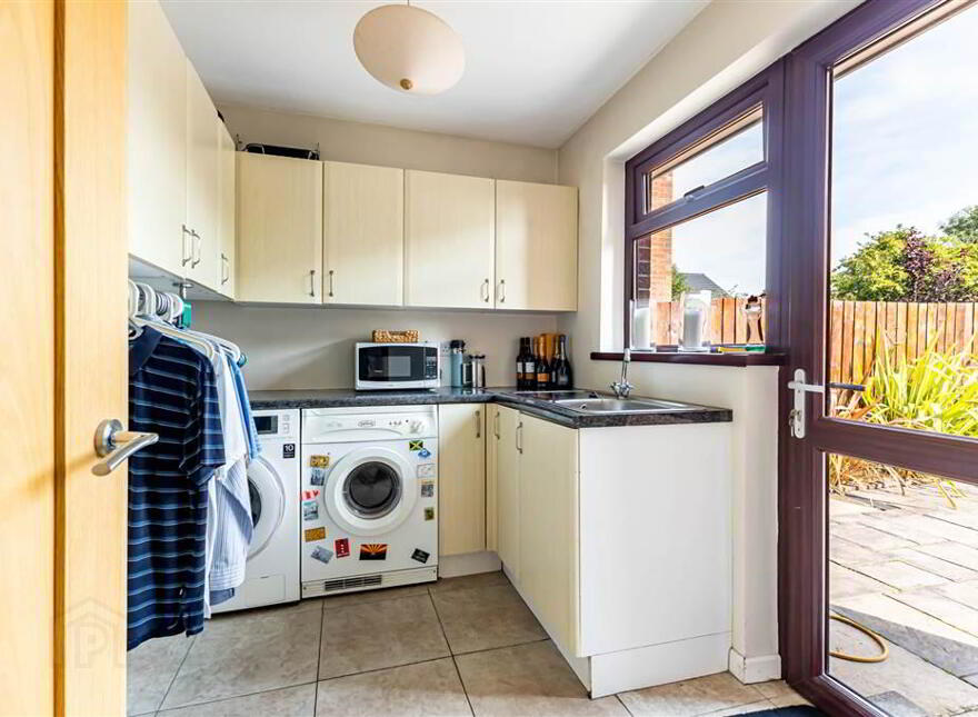61 Kirkwoods Park, Lisburn, BT28 3RR