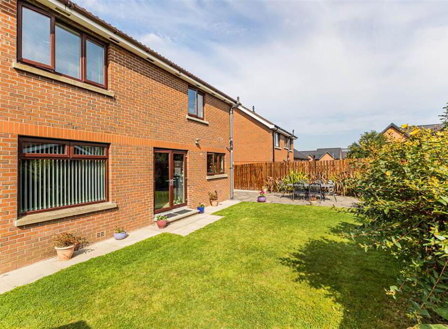 61 Kirkwoods Park, Lisburn, BT28 3RR