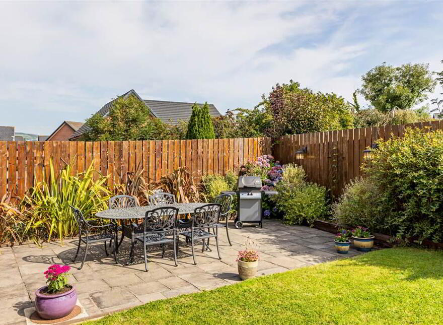 61 Kirkwoods Park, Lisburn, BT28 3RR