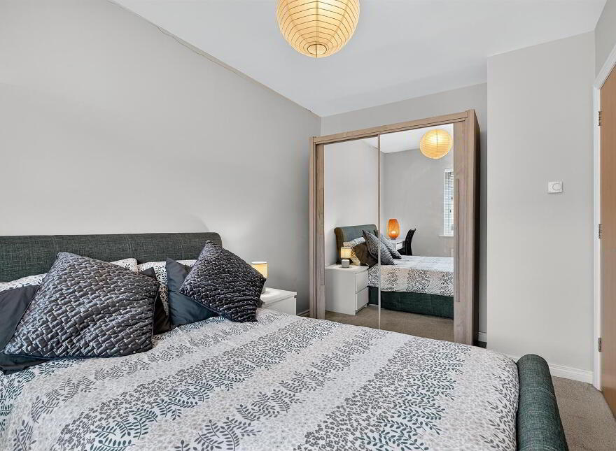 8 Broadway Link, Belfast, BT12 6EX