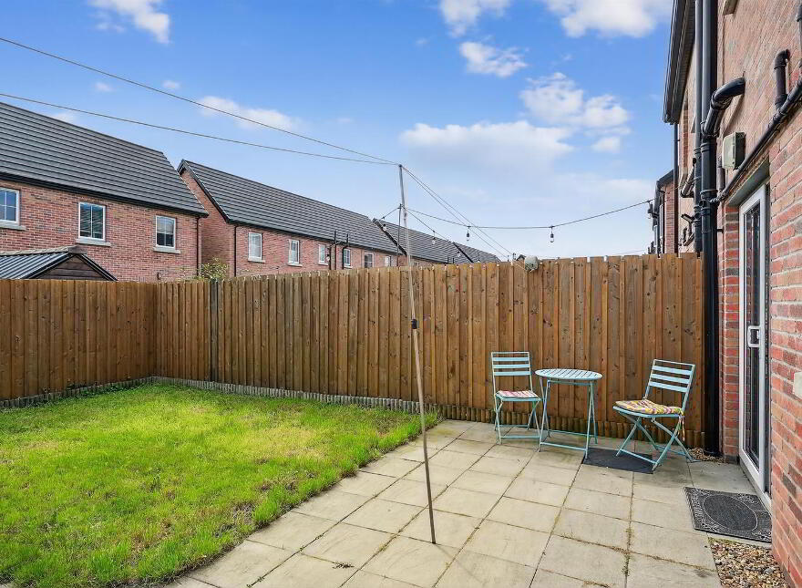 8 Broadway Link, Belfast, BT12 6EX
