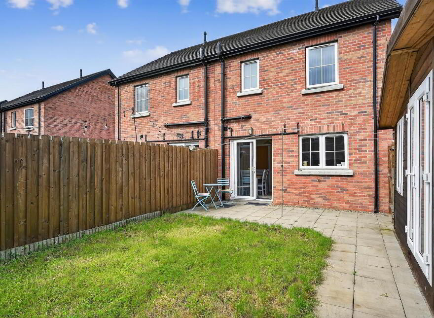 8 Broadway Link, Belfast, BT12 6EX