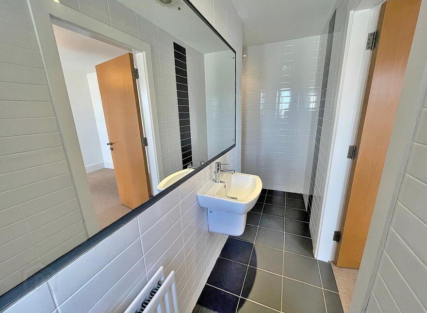 Apt 28, Newtown Building, Frances Street, Newtownards, BT23 7FG