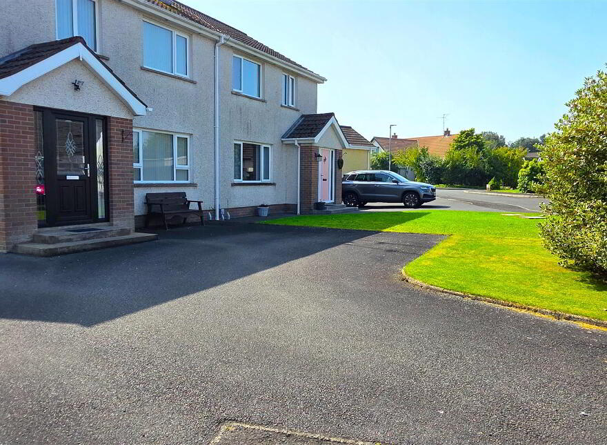 6 Fernisky Park, Kells, Ballymena, BT42 3LL