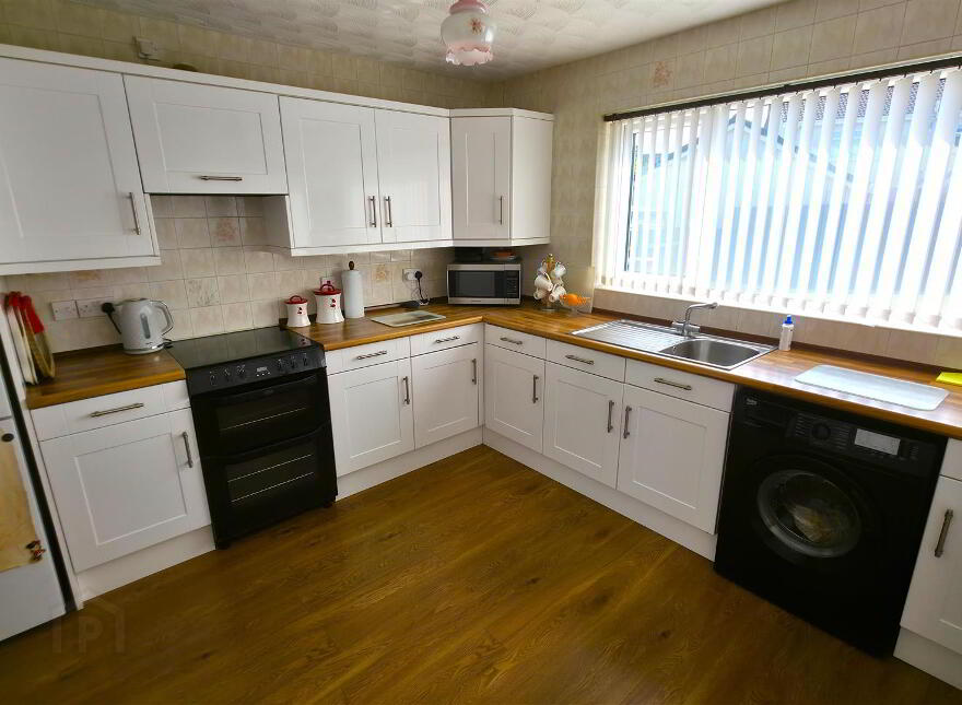 6 Fernisky Park, Kells, Ballymena, BT42 3LL