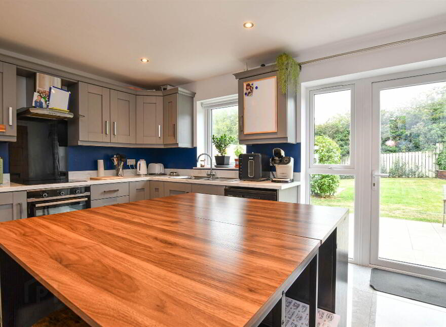 19 Saul Manor, Downpatrick, BT30 6FW