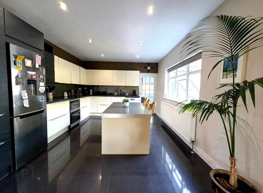 198 Derrylin Road, Enniskillen, BT92 2BA