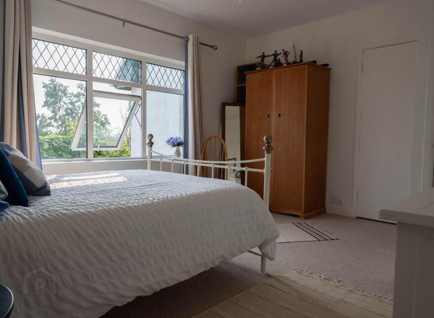 198 Derrylin Road, Enniskillen, BT92 2BA