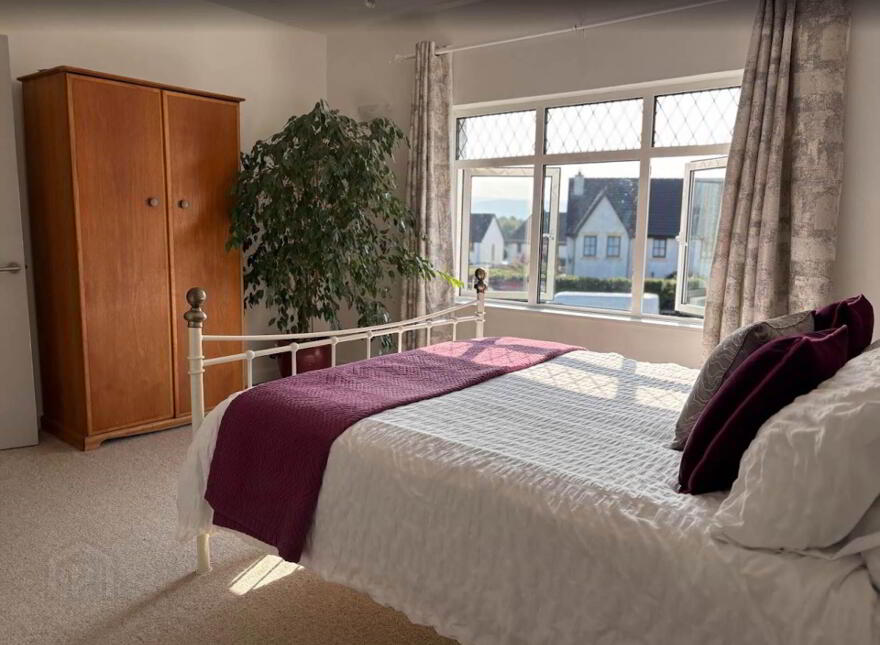 198 Derrylin Road, Enniskillen, BT92 2BA