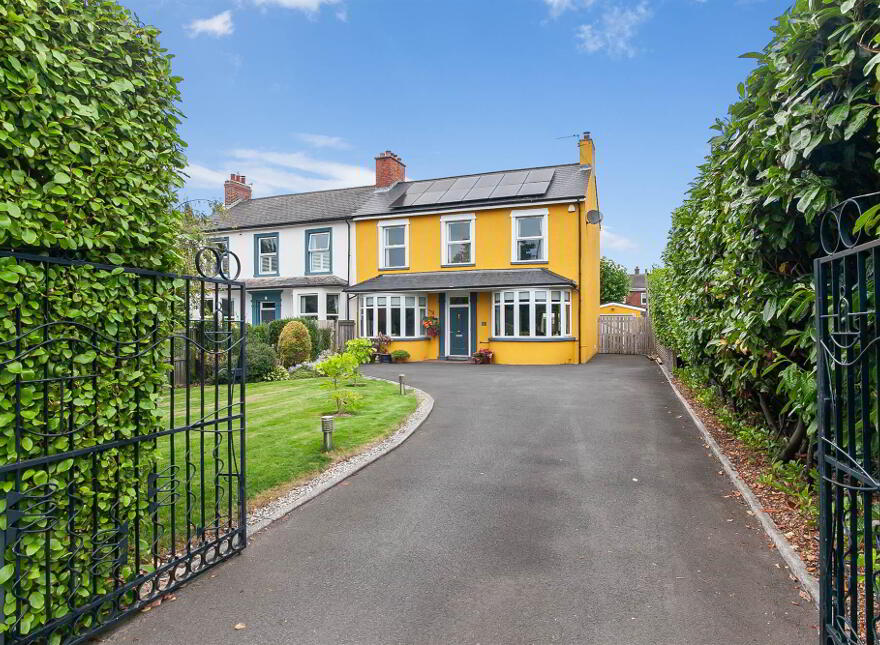 412 Upper Newtownards Road, Ballyhackamore, Belfast, BT4 3EZ photo