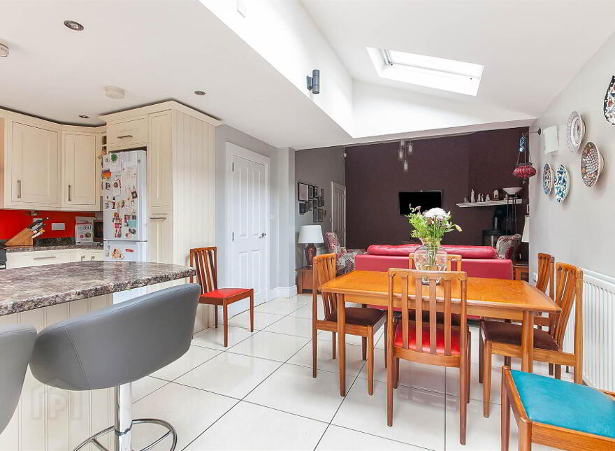 412 Upper Newtownards Road, Ballyhackamore, Belfast, BT4 3EZ