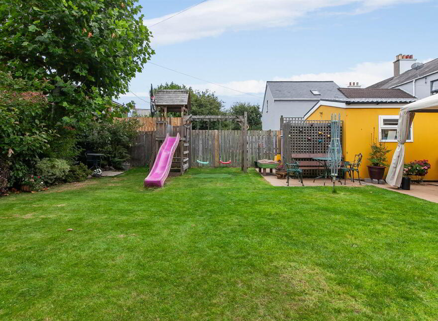 412 Upper Newtownards Road, Ballyhackamore, Belfast, BT4 3EZ