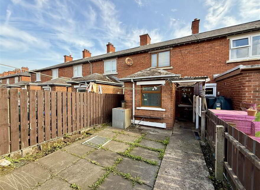 10 Donegall Gardens, Belfast, BT12 6NU