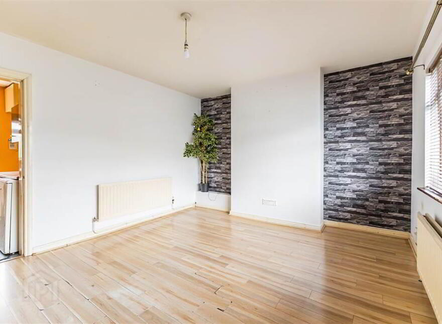 34 Wallace Avenue, Lisburn, BT27 4AE