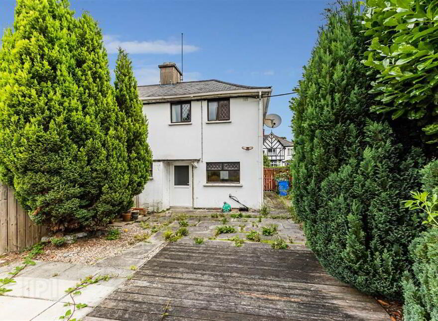34 Wallace Avenue, Lisburn, BT27 4AE
