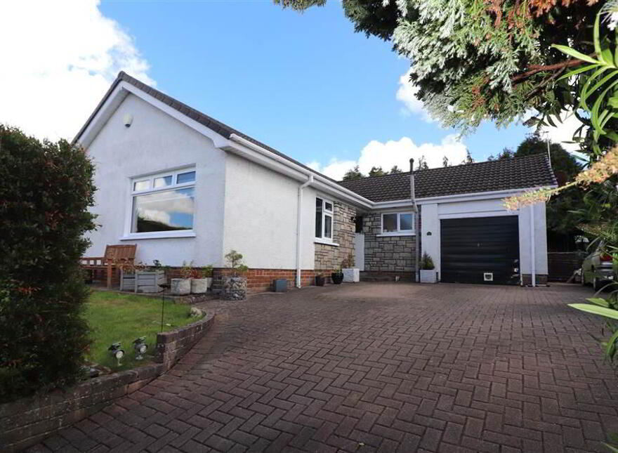 27 Traherne Gardens, Hillsborough Old Road, Lisburn, BT27 5QW photo
