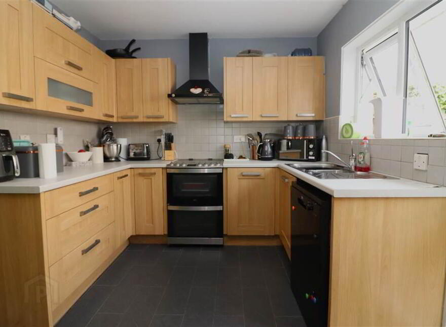27 Traherne Gardens, Hillsborough Old Road, Lisburn, BT27 5QW