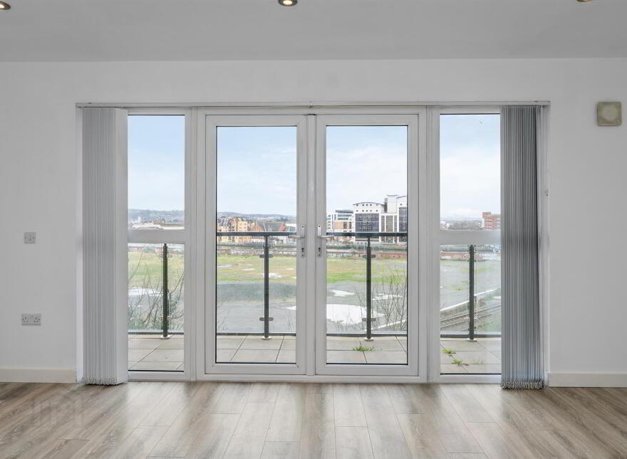 Apt 10, 35-55 Bridge End, Belfast, BT5 4AW