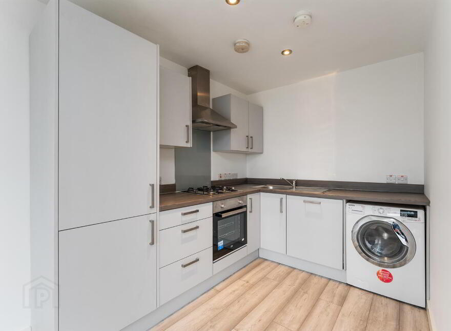 Apt 10, 35-55 Bridge End, Belfast, BT5 4AW