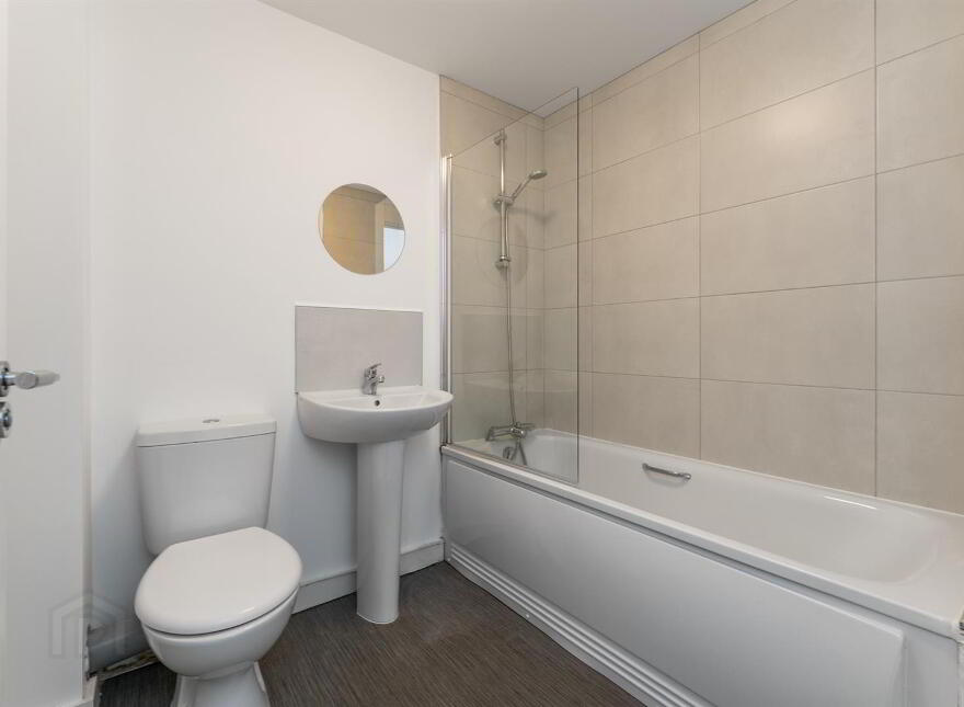 Apt 10, 35-55 Bridge End, Belfast, BT5 4AW