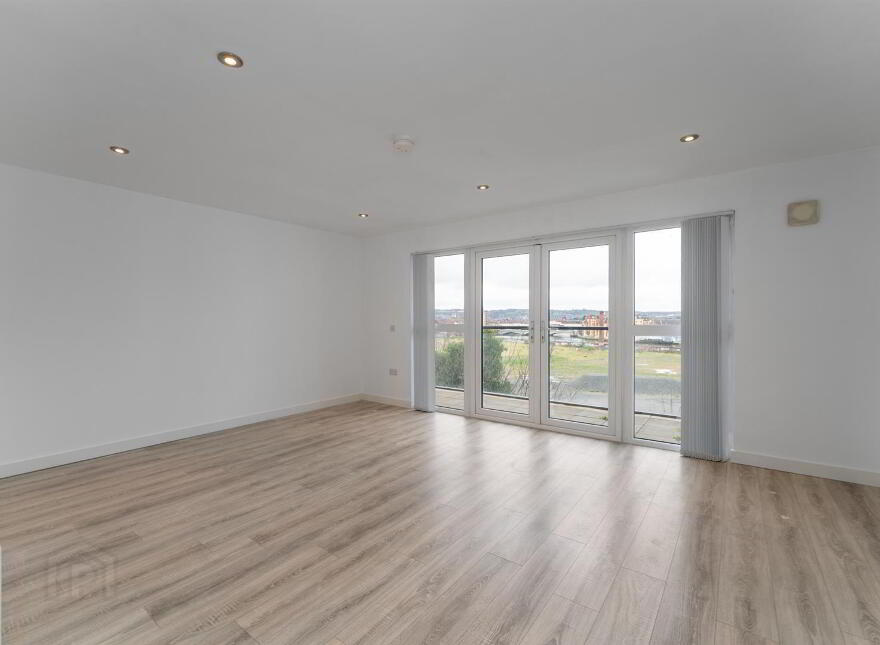 Apt 10, 35-55 Bridge End, Belfast, BT5 4AW