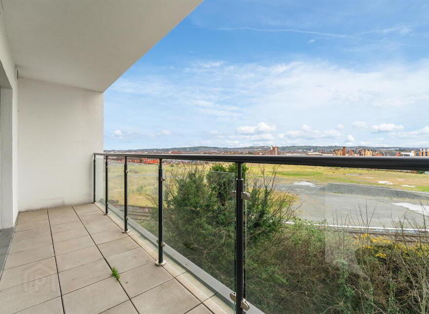Apt 10, 35-55 Bridge End, Belfast, BT5 4AW