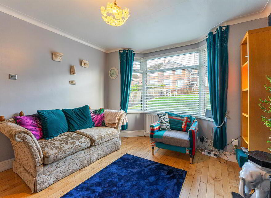 14 Glenview Gardens, Belfast, BT5 7LY