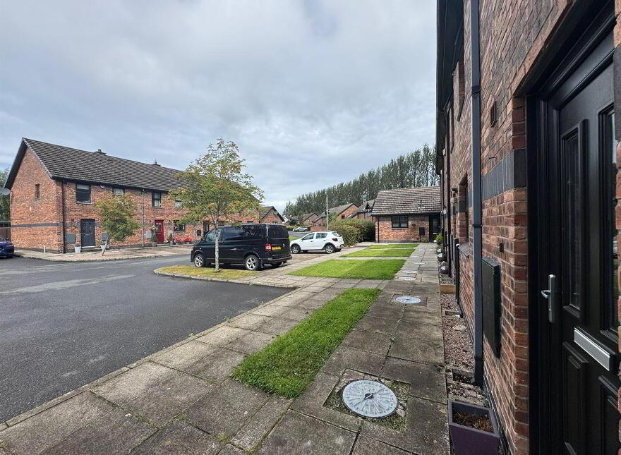 46 The Poplars, Mallusk, Newtownabbey, BT36 4QP