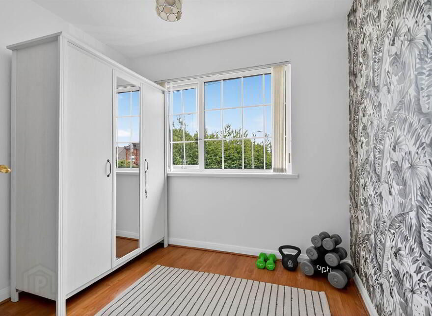 3 Larkfield Manor, Belfast, BT4 1QN