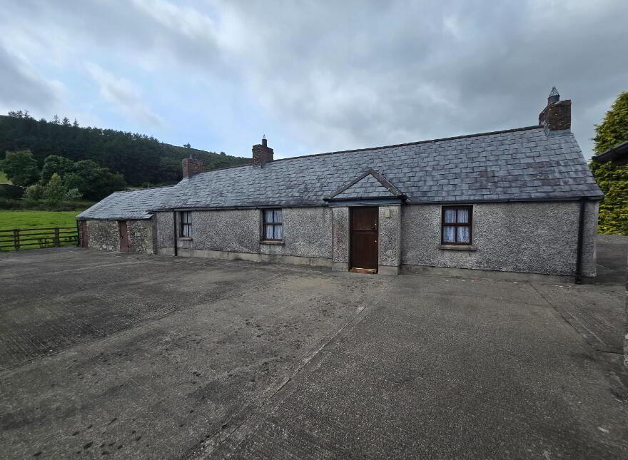 2 Ballinasack Road, Mullaghbawn, Newry, BT35 9XT