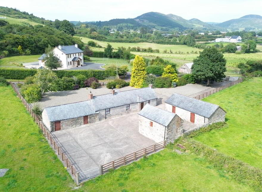 2 Ballinasack Road, Mullaghbawn, Newry, BT35 9XT photo