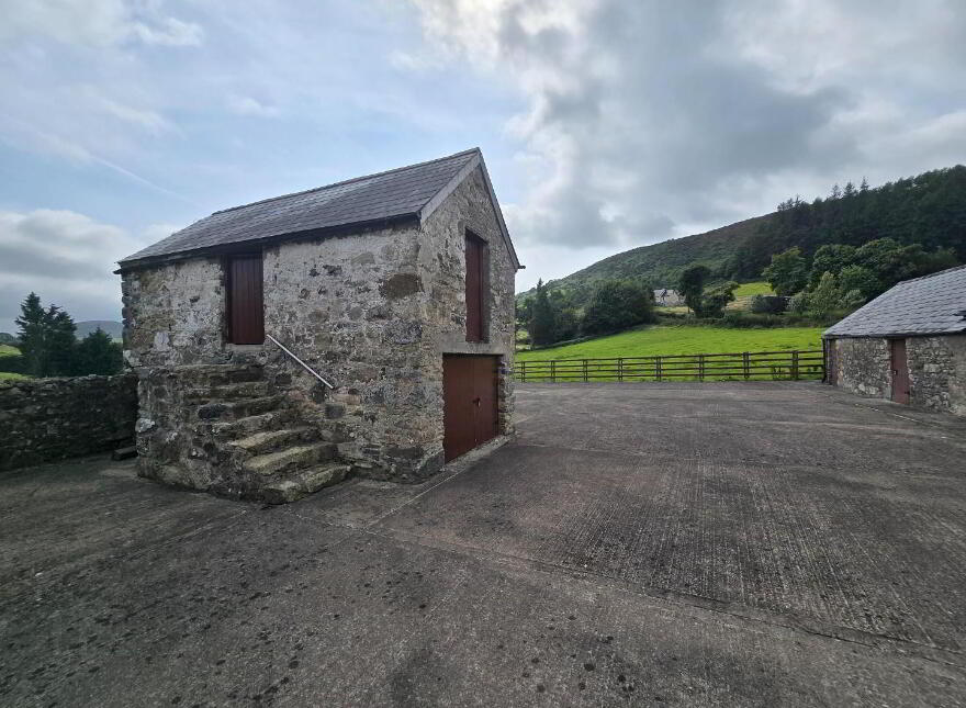 2 Ballinasack Road, Mullaghbawn, Newry, BT35 9XT