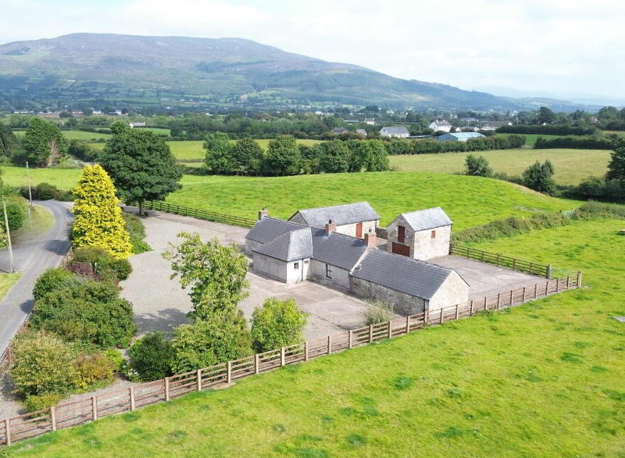 2 Ballinasack Road, Mullaghbawn, Newry, BT35 9XT