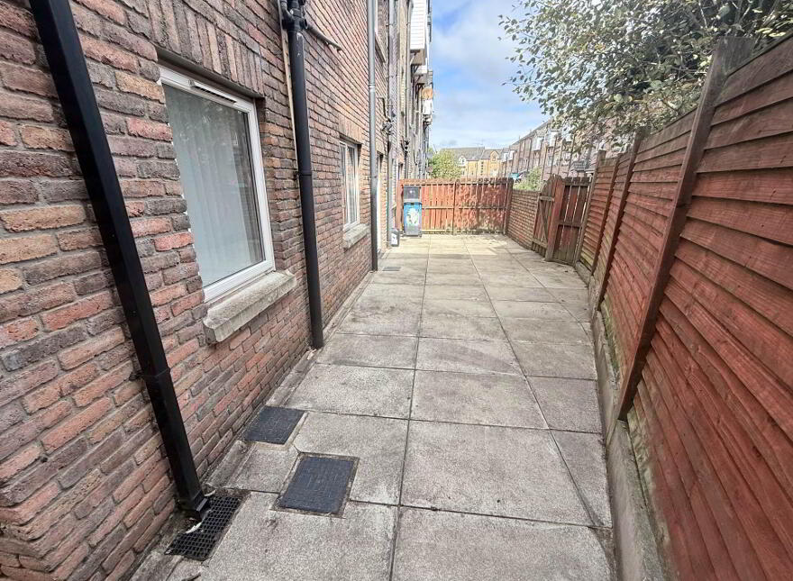 30 Leitrim Street, Belfast, BT6 9BJ