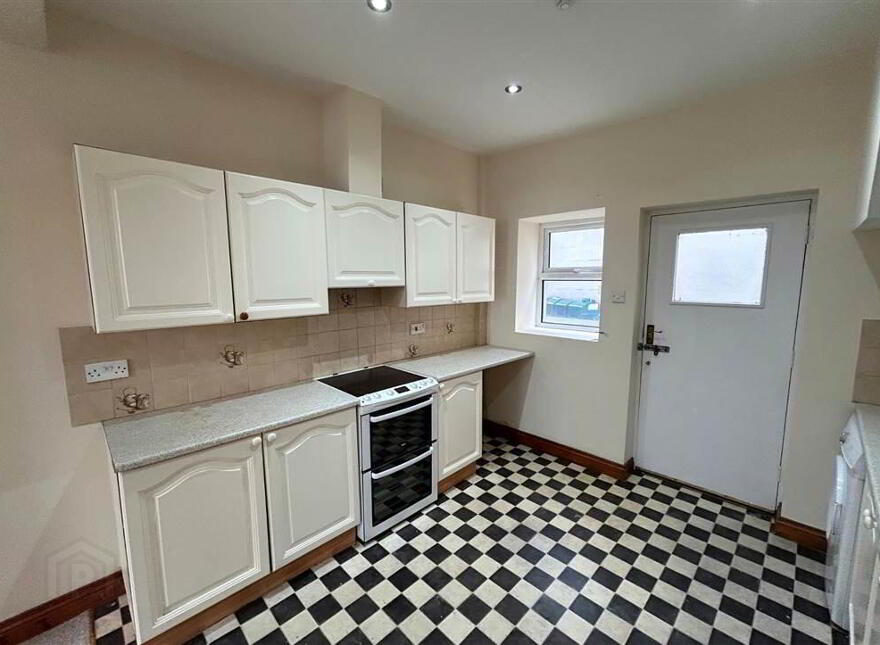 12 Bridge Street, Comber, BT23 5AT